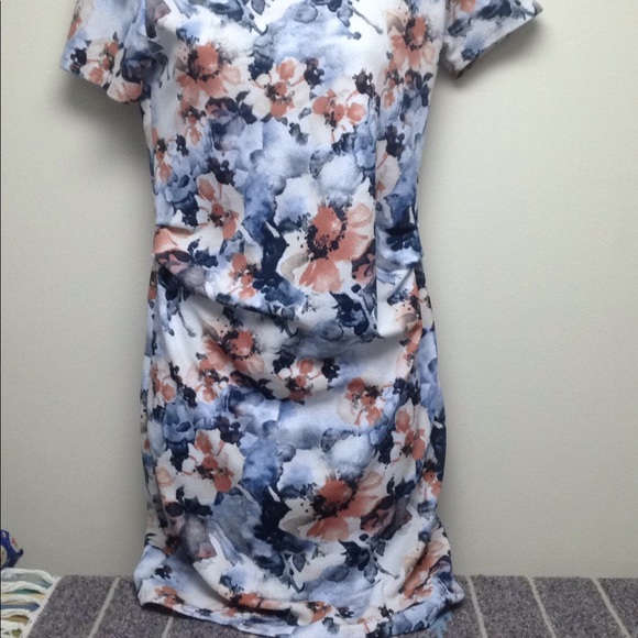 PinkBlush Floral Maternity dress - Picture 3 of 6